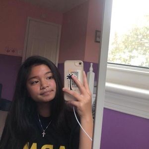 Meet your Posher, Breanna